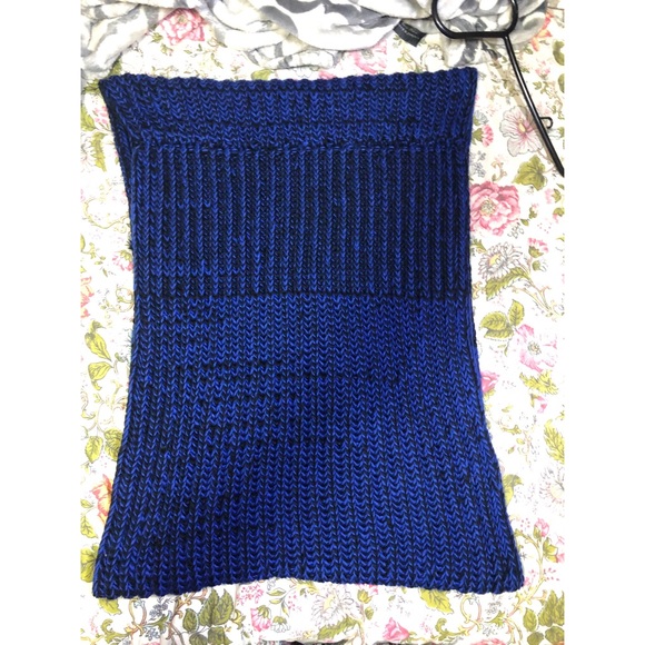 Men’s Infinity Scarf - Picture 3 of 3